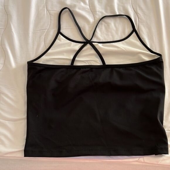 Avía Active Tank with Built-in Shelf Bra - Picture 2 of 3